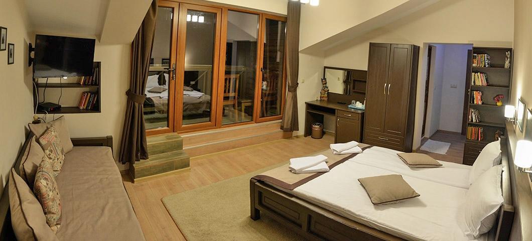 Family Hotel Balkanci Uzana Bagian luar foto